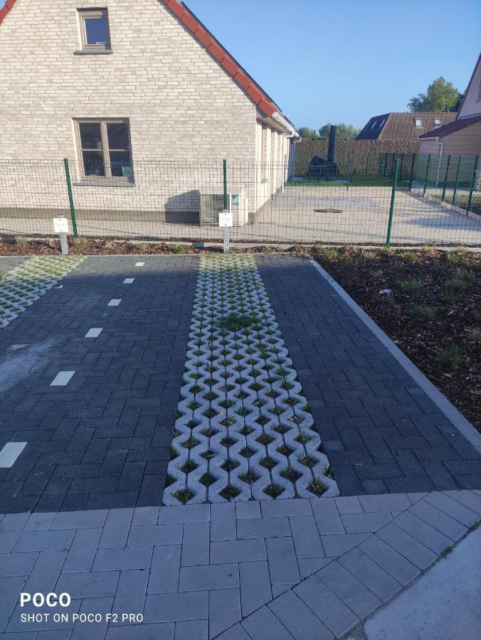 Vakantiewoning Polderhuis 10, Airco En Verwarming In Alle Kamers, Prive Parkeerplaats En Afgesloten Tuin Koksijde Exterior foto