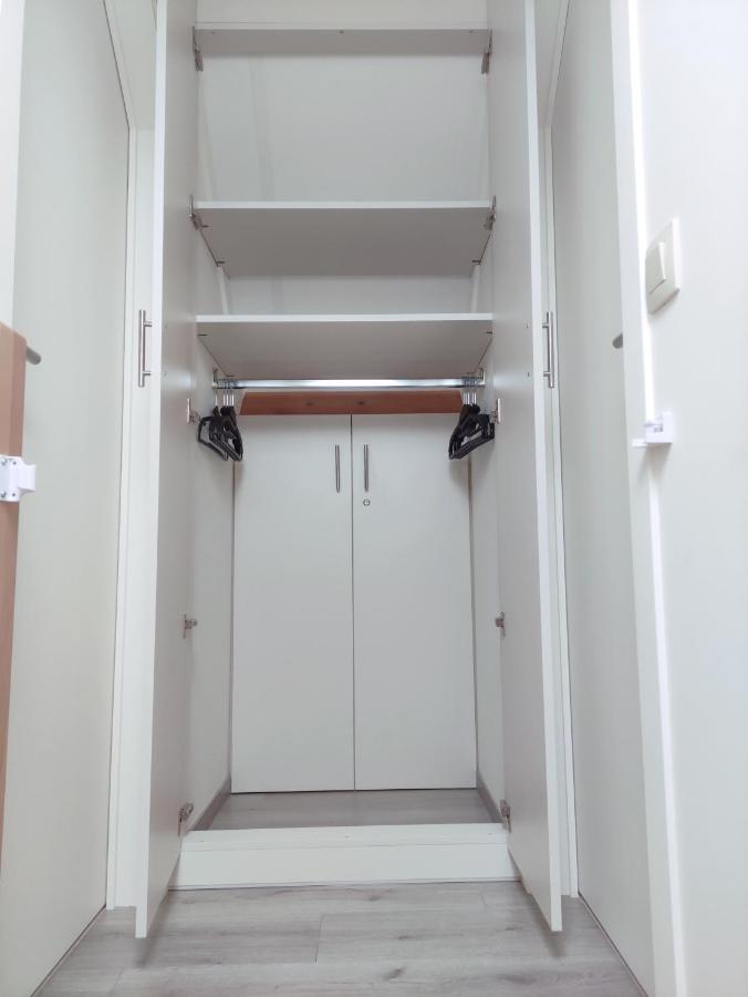 Vakantiewoning Polderhuis 10, Airco En Verwarming In Alle Kamers, Prive Parkeerplaats En Afgesloten Tuin Koksijde Exterior foto